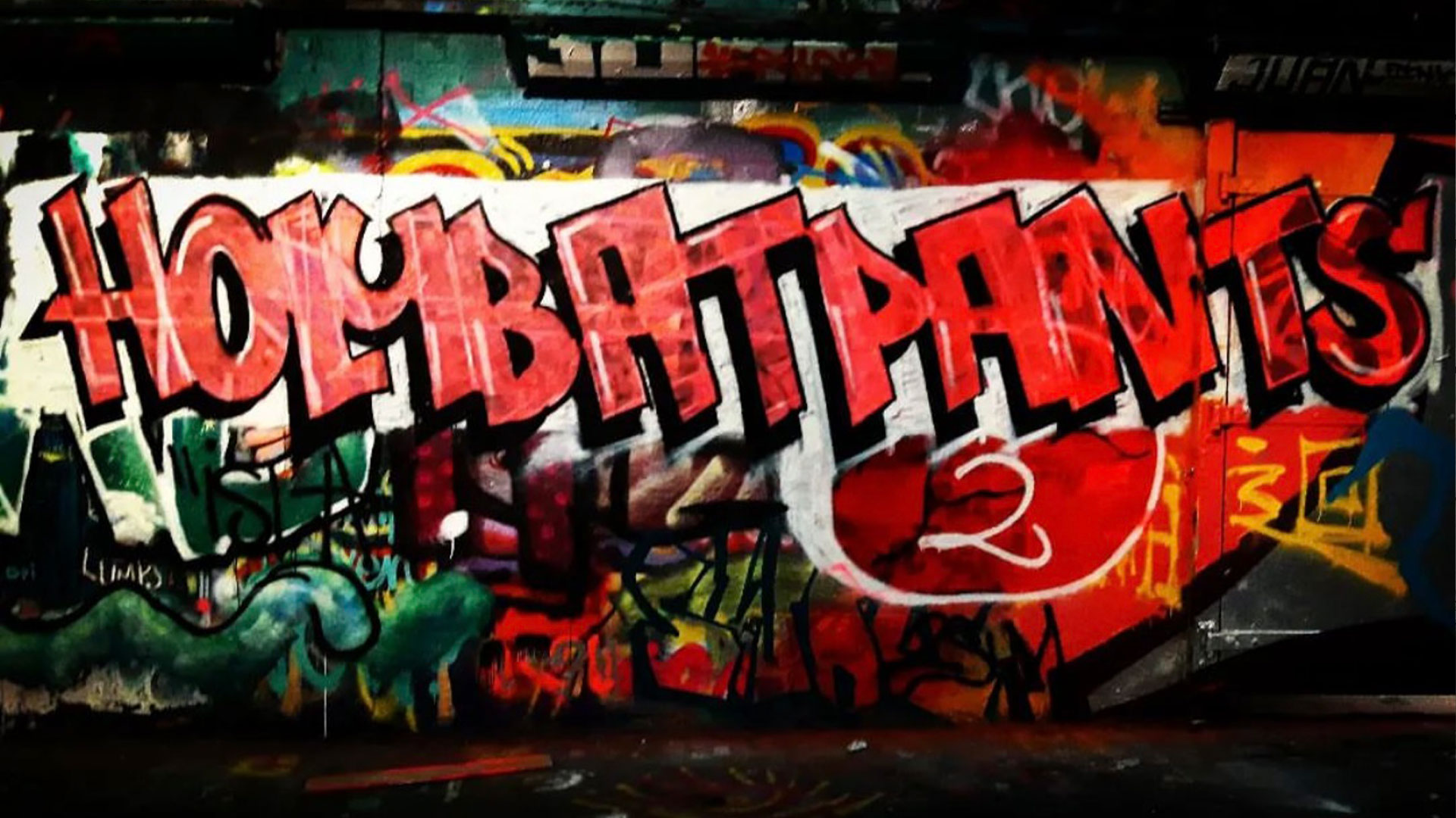 holybatpants grafitti in leake street tunnel
